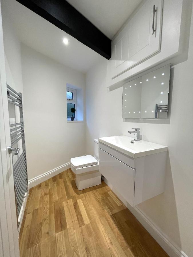 Yr Hen Bopty Villa Pontypridd ภายนอก รูปภาพ