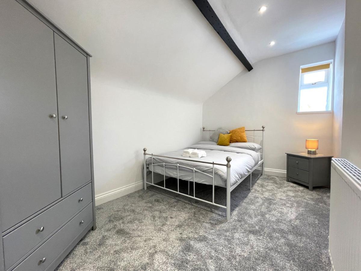 Yr Hen Bopty Villa Pontypridd ภายนอก รูปภาพ
