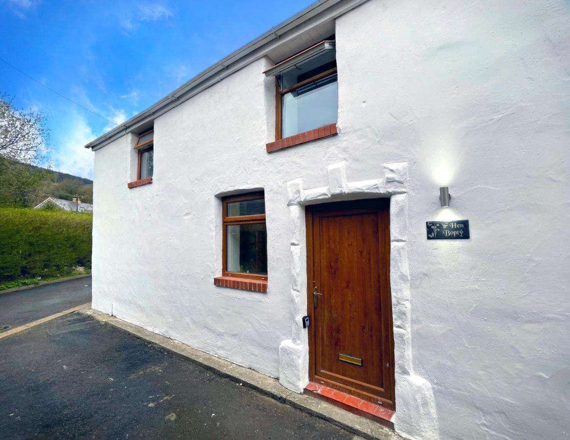 Yr Hen Bopty Villa Pontypridd ภายนอก รูปภาพ